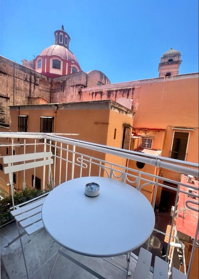 Il Picchio Di Chiaia Hotel Napoli Eksteriør billede